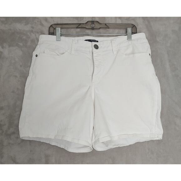 Lee, Womens, Modern Series Curvy Fit, Shorts, Size 16 Medium, White, 5 Pockets - Picture 1 of 13